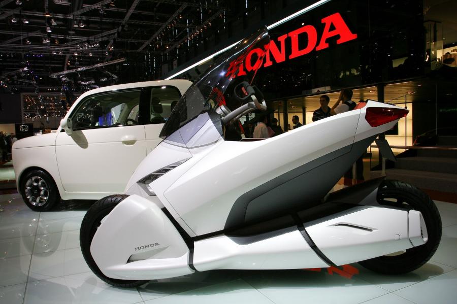  Honda 3R-C Electric Vehicle Concept 2010 года  (фото 7 из 36)
